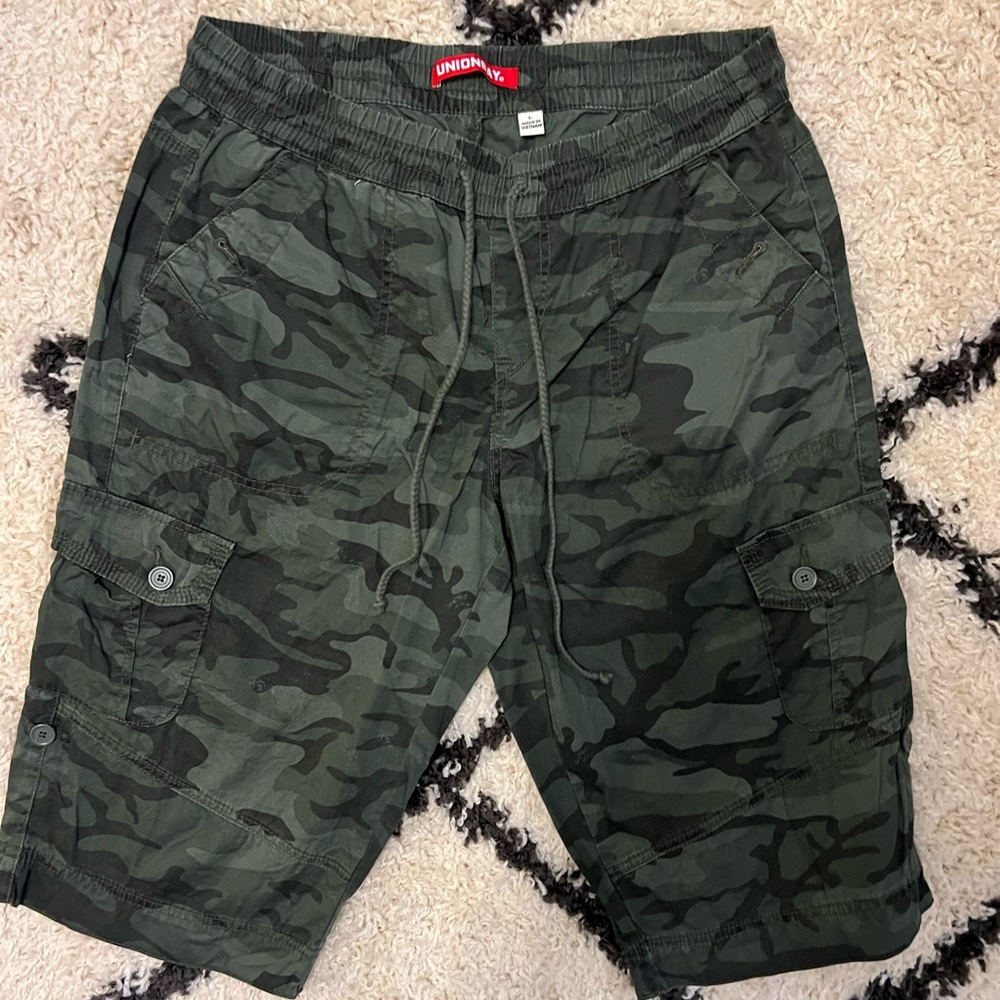 Men’s Camo Cargo Shorts